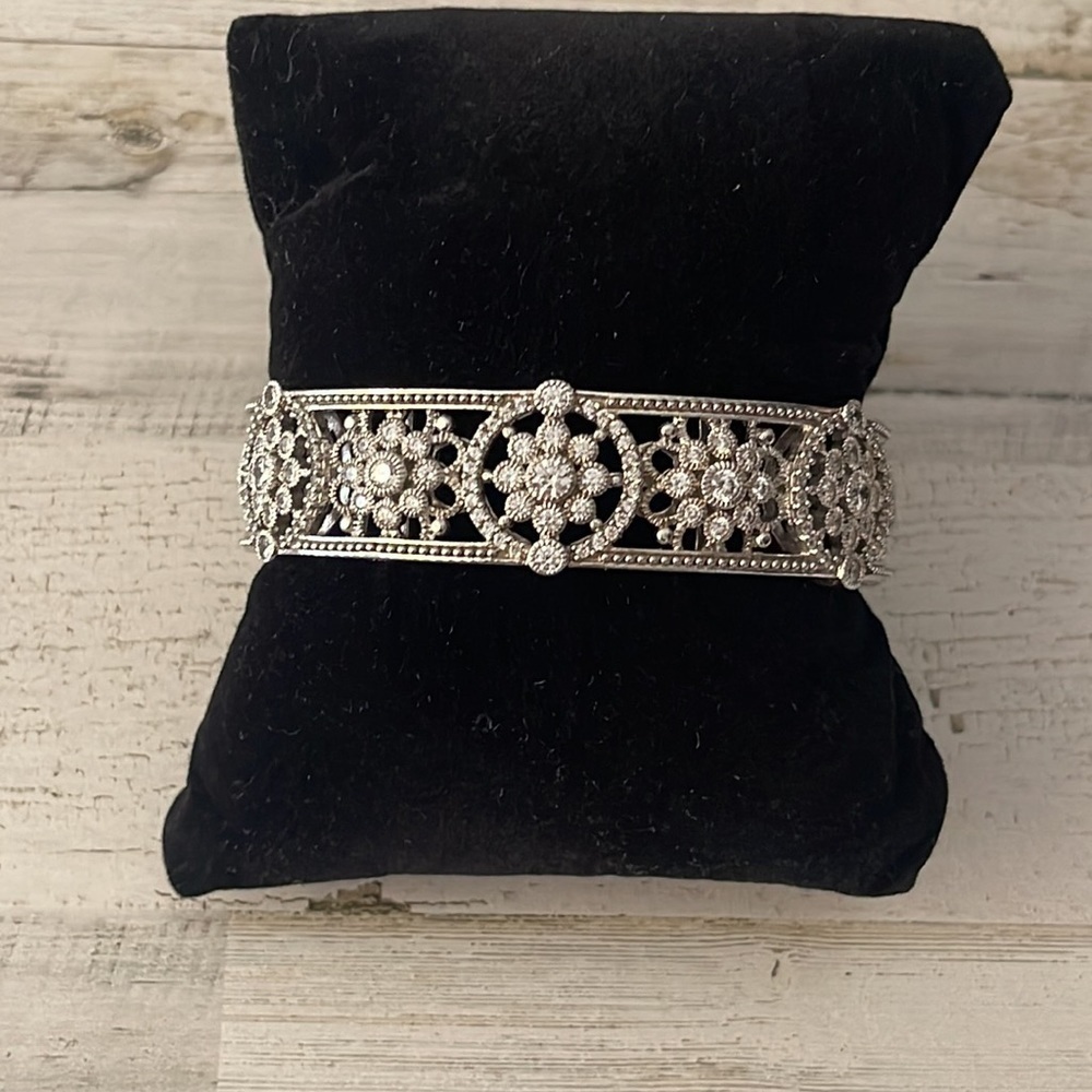 Rare Judith Ripka Diamonique Garland Hinged Sterling Silver Cuff Bracelet